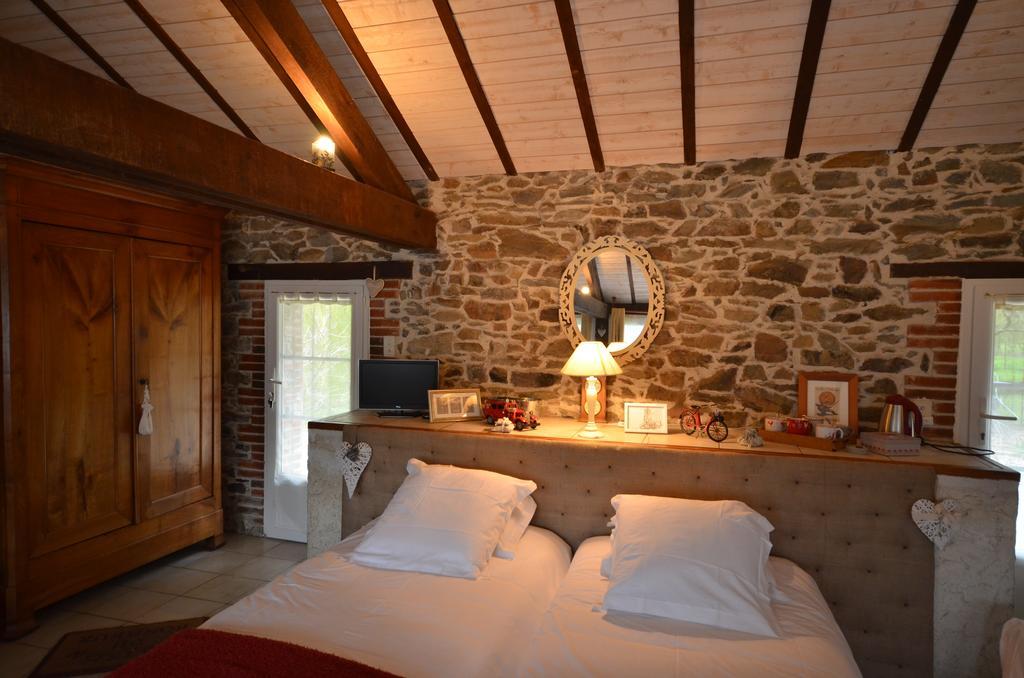 Bed and Breakfast L'Arbre D'Alais Saint-Fulgent Экстерьер фото